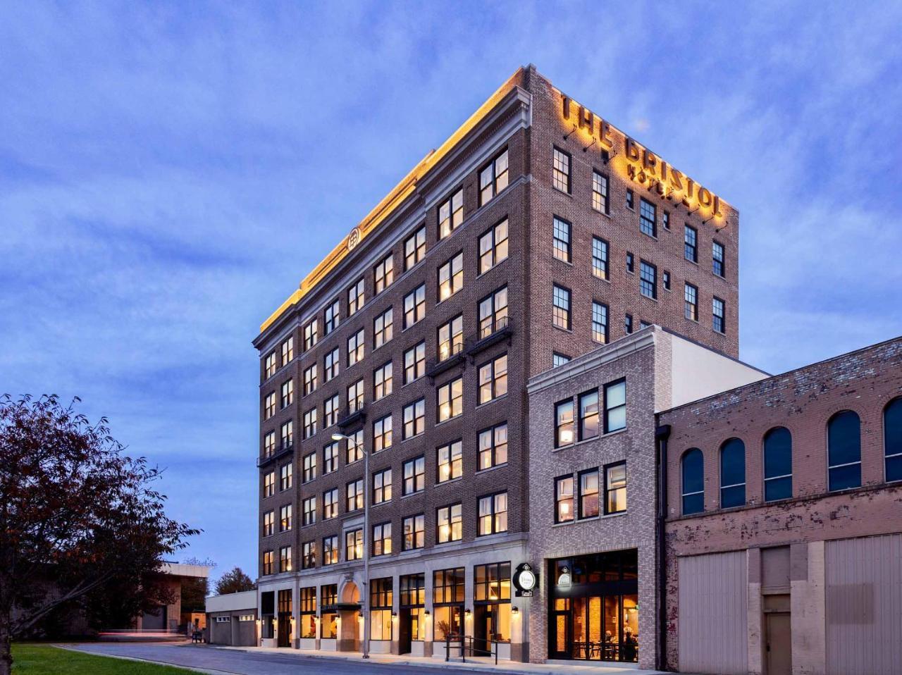 The Bristol Hotel Kültér fotó